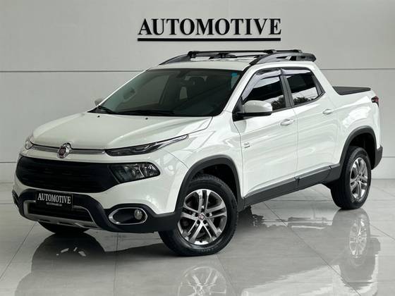 FIAT TORO 2.0 16V TURBO DIESEL FREEDOM 4WD AT9 FIAT TORO 2.0 16V TURBO DIESEL FREEDOM 4WD AT9